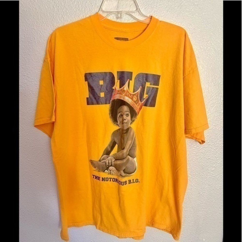 NOTORIOUS B.I.G biggie smalls classic yellow front graphic T-shirt size …